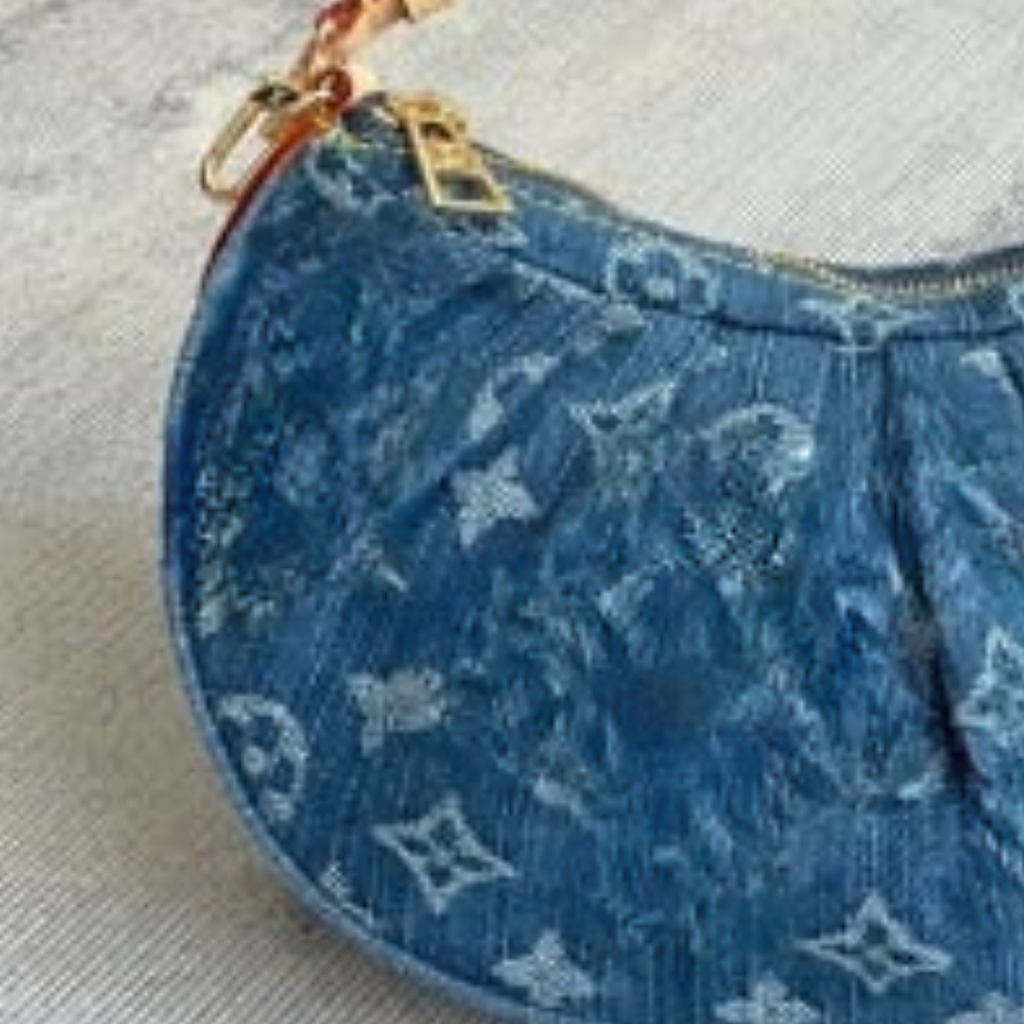 Lvt Pochette Vly Edition Bag