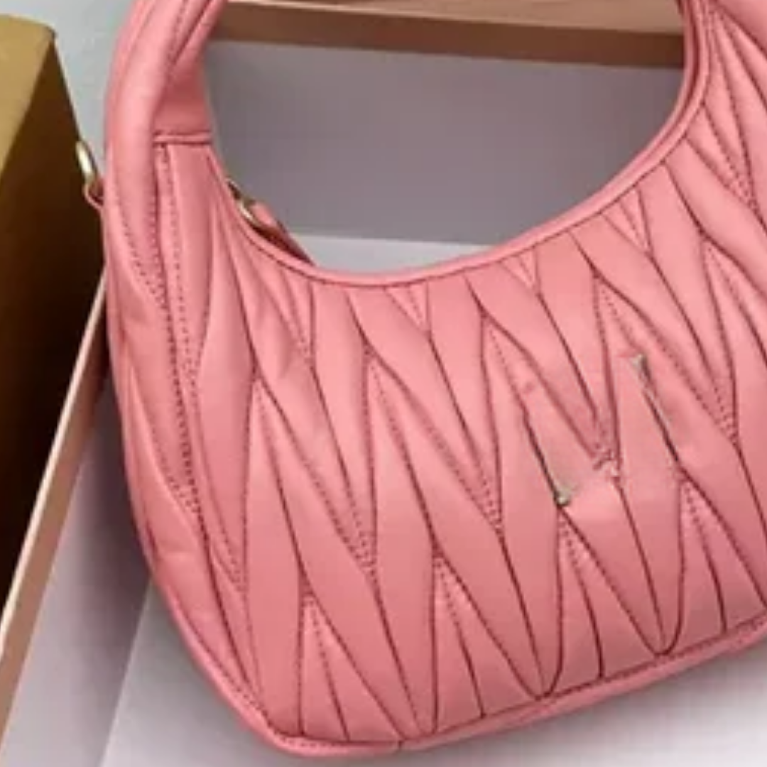 MM Wdr Shoulder Bag in Quilted Nappa Leather