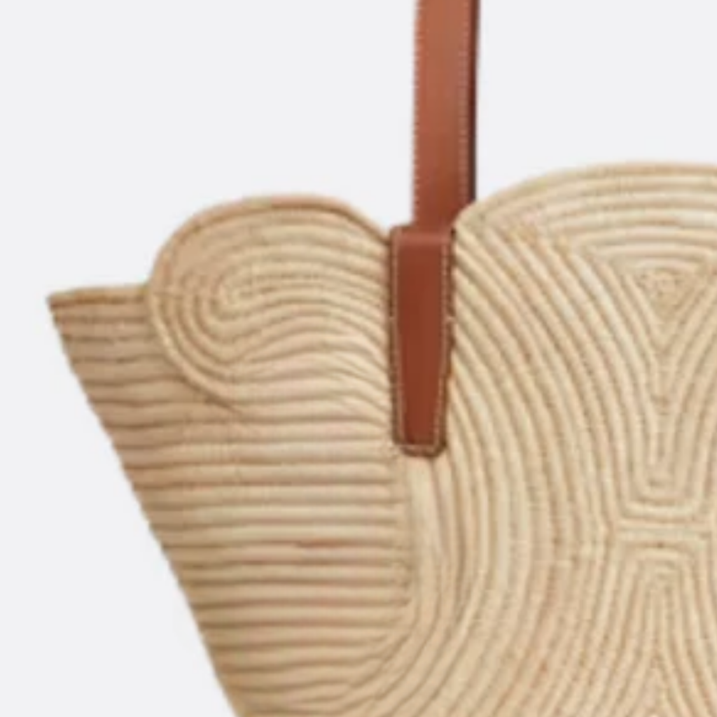 Cln Classic bag Small basket with woven raffia and calfskin trim