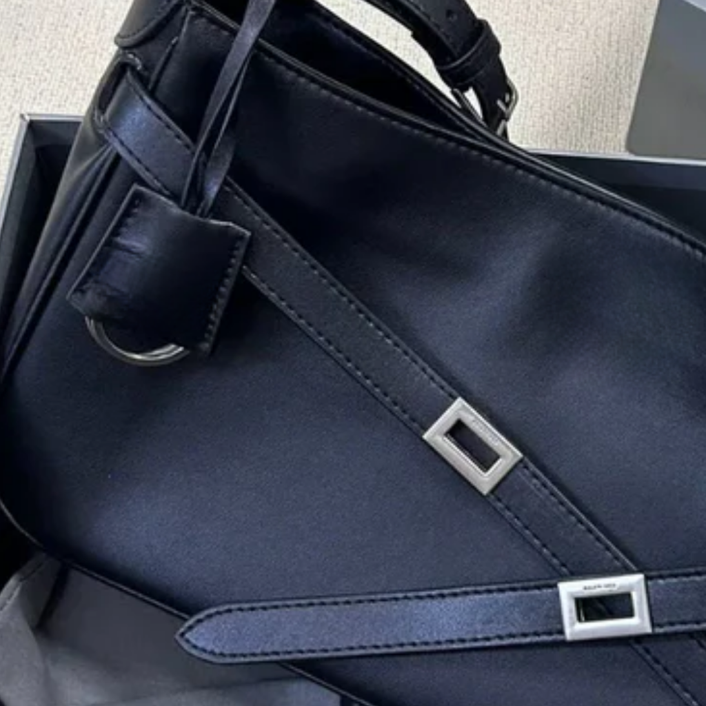 Bag Medium-sized Shoulder Bag BAir – Blnc Black Edition